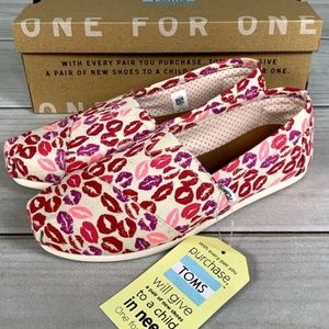 Toms Classic Pink Lips Red Purple Pink Kisses